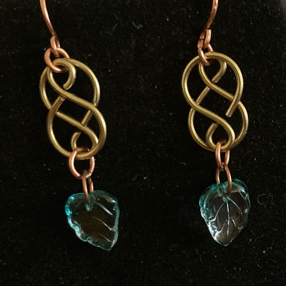 NWOT Handmade Celtic design Earrings - Picture 5 of 8